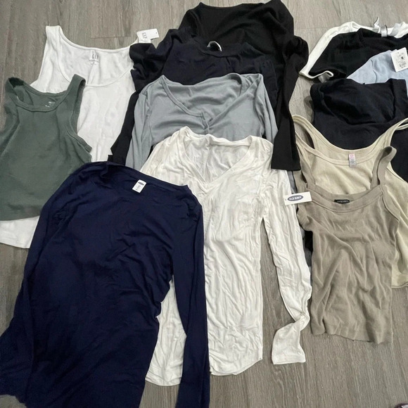 Zara Tops - Women Basics Tops Bundle S/M. 5xTank Tops, 4xT shirts, 3xLong Sleeve